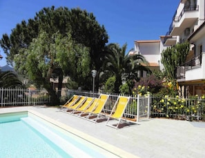 Apartment | Pool