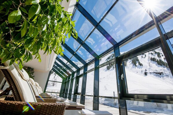 Apartment | Interior - Flat in Obergurgl With Shared Wellness Centre (Soelden)