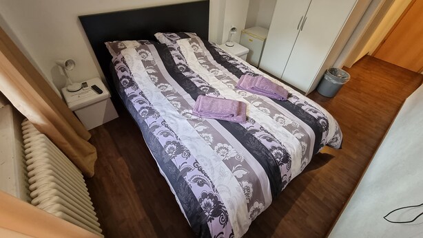 Room, 1 Bedroom | 1 bedroom - Room-double Room With Air Conditioning - (Minusio)