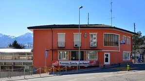Exterior - Room-double Room With Air Conditioning - (Minusio)