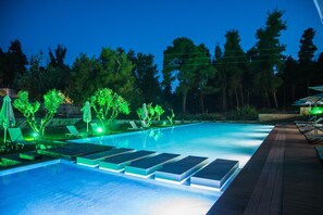 公寓 | 泳池 | 室外游泳池