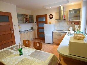 House | Private kitchen | Electric kettle - Holiday Home Sobieszewo Near Baltic Sea (Gdańsk)