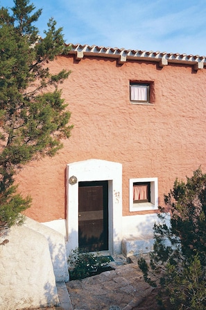 Apartment | Exterior - Holiday Home I Cormorani in Baja Sardinia (Arzachena)