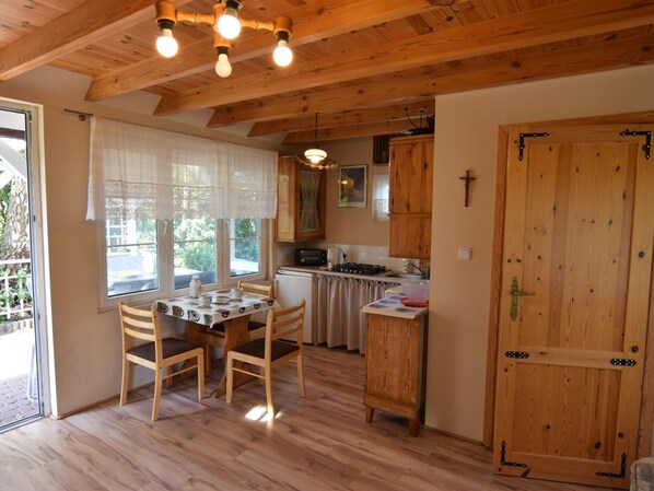 House | Dining