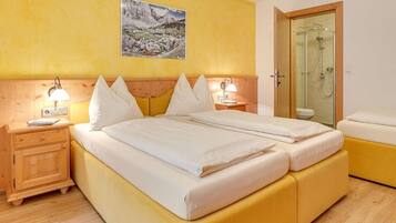 Apartment | 1 bedroom, individually furnished, bed sheets