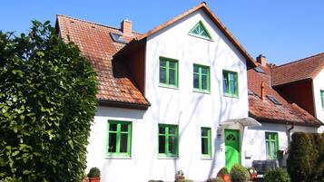 Apartment | Exterior