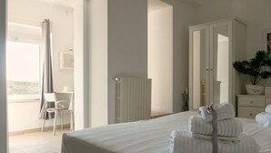 1 bedroom, WiFi, bed sheets - The original sin_Eve (Matera)