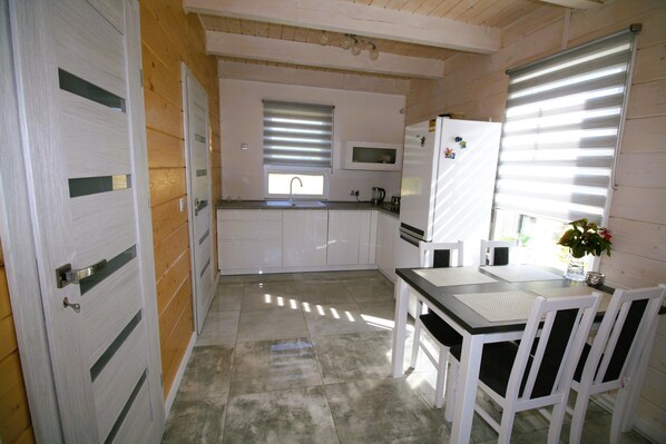 House | Private kitchen | Electric kettle - Terraced House Near Baltic Sea and Golf Course (gmina Wolin)