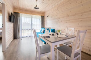 Dining - Cozy, Wooden Holiday Homes With Terraces (Krynica Morska)