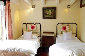 Rumah | 1 kamar tidur dan dilengkapi dengan perabotan berbeda-beda