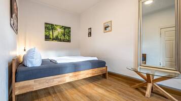 Apartemen | 1 kamar tidur dan dilengkapi dengan perabotan berbeda-beda