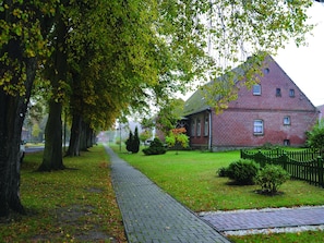 Apartment | Exterior - Ferienwohnung in der Mecklenburger Seenplatte (Buchholz)