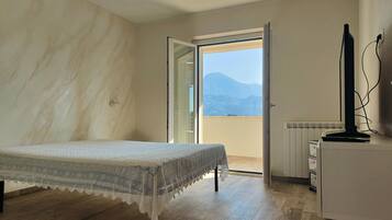 2 bedrooms, individually furnished