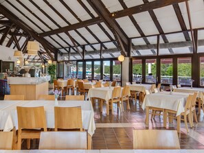 Dining - Belvilla Apartments in Holiday Resort Jezera Village, Island Murter-ex TUI (Tisno)