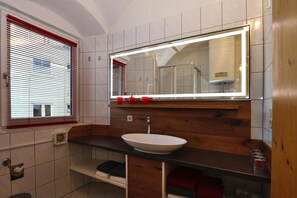 Apartment | Bathroom - Apartment in Fugen Near Spieljochbahn (Fuegen)