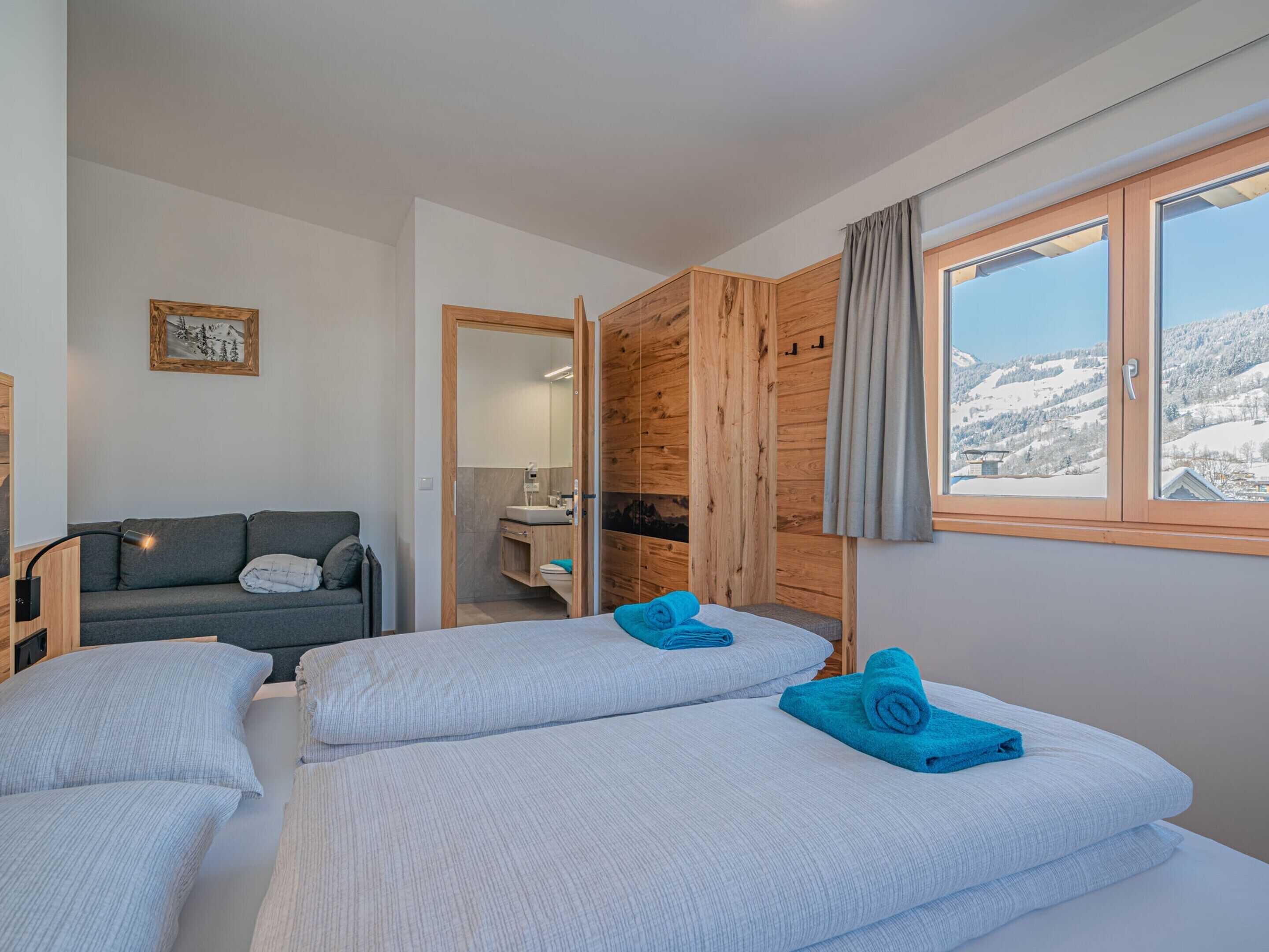 Apartment | 2 bedrooms, individually furnished, bed sheets