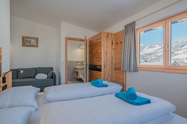 Apartment | 2 bedrooms, individually furnished, bed sheets