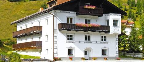 Apartment | Exterior