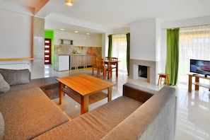 House | Living room - Holiday Home With a Private Garden (Mielno)