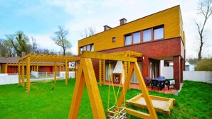House | Children’s area - Holiday Home With a Private Garden (Mielno)