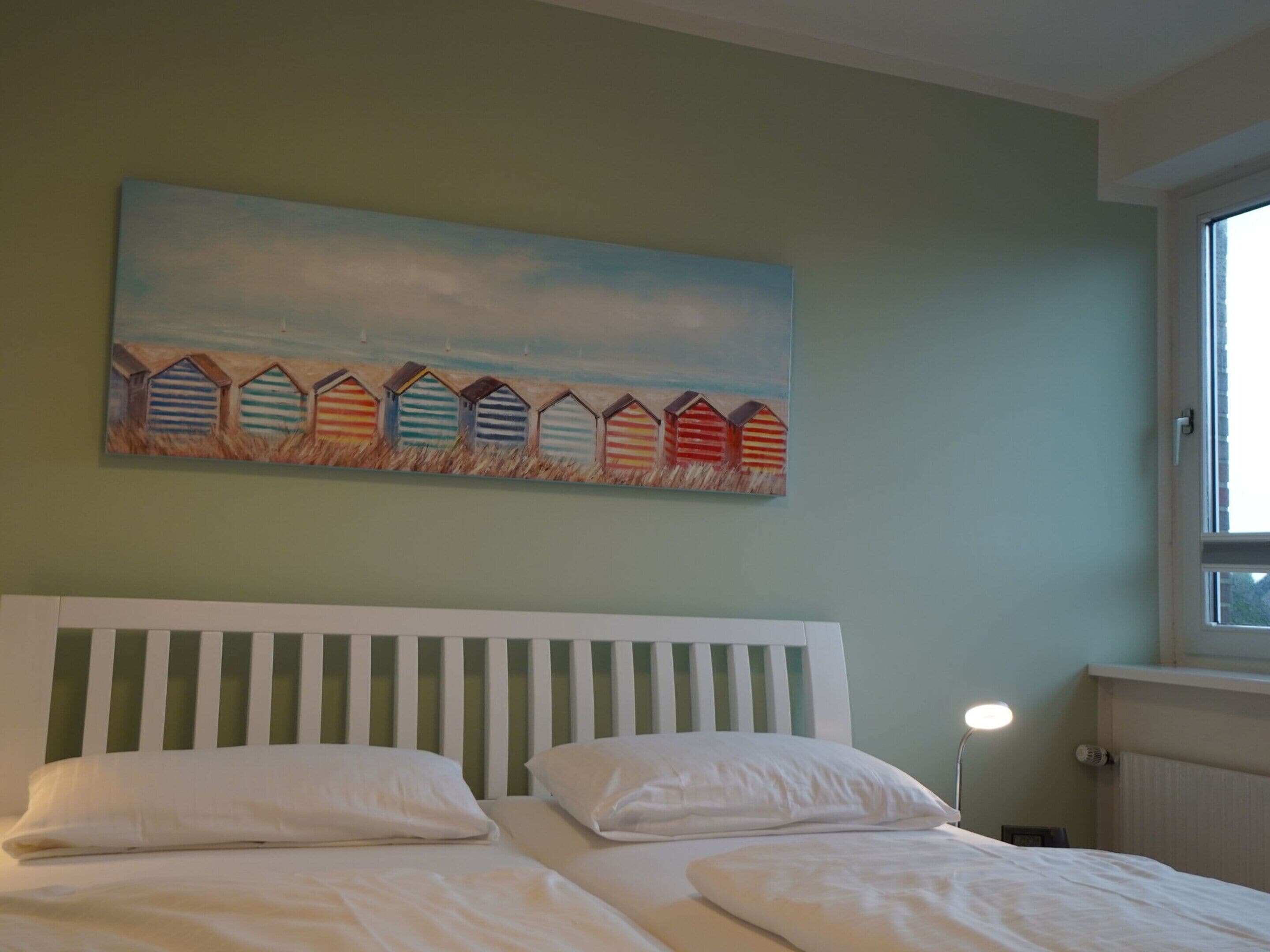 Apartemen | 2 kamar tidur dan dilengkapi dengan perabotan berbeda-beda