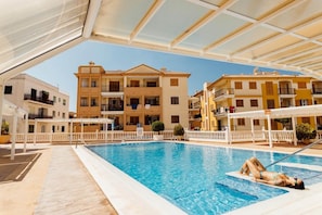 Apartment | Pool | Innenpool, Außenpool