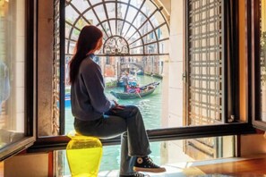 Interior - Exquisite Canal-View Luxury Apartment in Venice with Designer Interiors (Venezia)