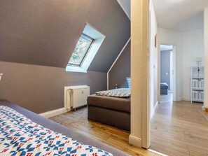 4 bedrooms, individually furnished - Apartment on Lake Muritz With Marina Access (Buchholz)