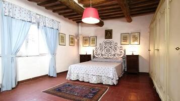 Apartment | 3 Schlafzimmer, individuell eingerichtet