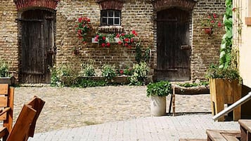 Apartment | Exterior