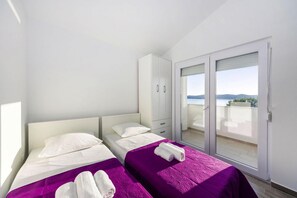 Apartment | 2 bedrooms, individually furnished - Apartment in Sveti Petar With Balcony and Seaview, at the Beach (Sveti Filip i Jakov)