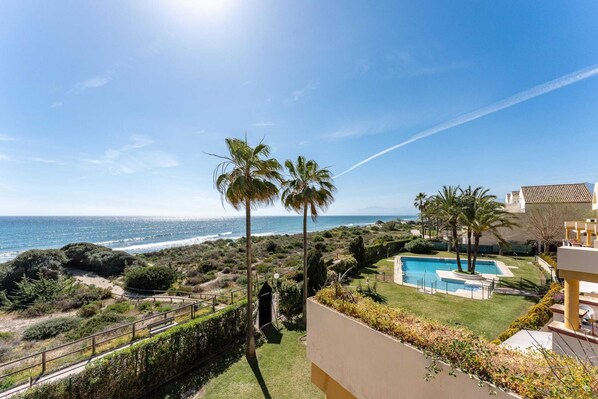 Apartment | Pool | Outdoor pool