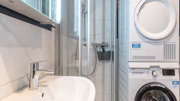 Apartment | Bathroom | Towels