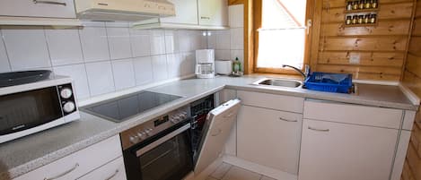 House | Private kitchen | Electric kettle, toaster
