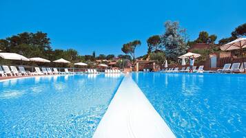 Apartment | Pool | Outdoor pool