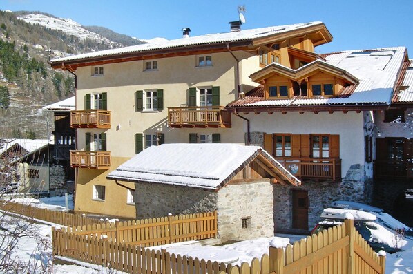 Apartment | Exterior - Apartment in Pellizzano With Paid Sauna (Pellizzano)