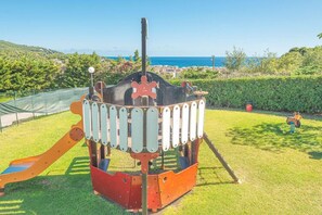 Bungalow | Property amenity