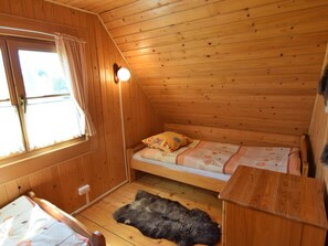 Casa | 2 quartos, individualmente mobiliados, roupa de cama