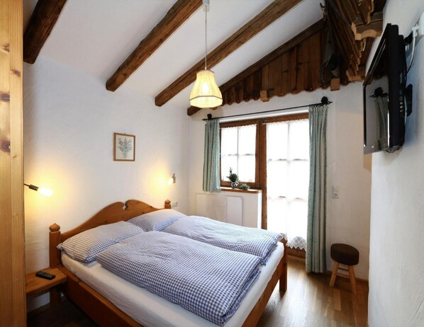 Huis | 3 slaapkamers, individueel gemeubileerd, beddengoed