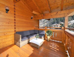 House | Living room