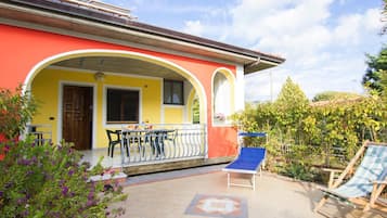 Apartment | Speisen im Freien