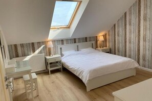 House | 2 bedrooms, individually furnished, iron/ironing board, bed sheets - Holiday Home in Grzybowo Near Wide Beach (Kołobrzeg)