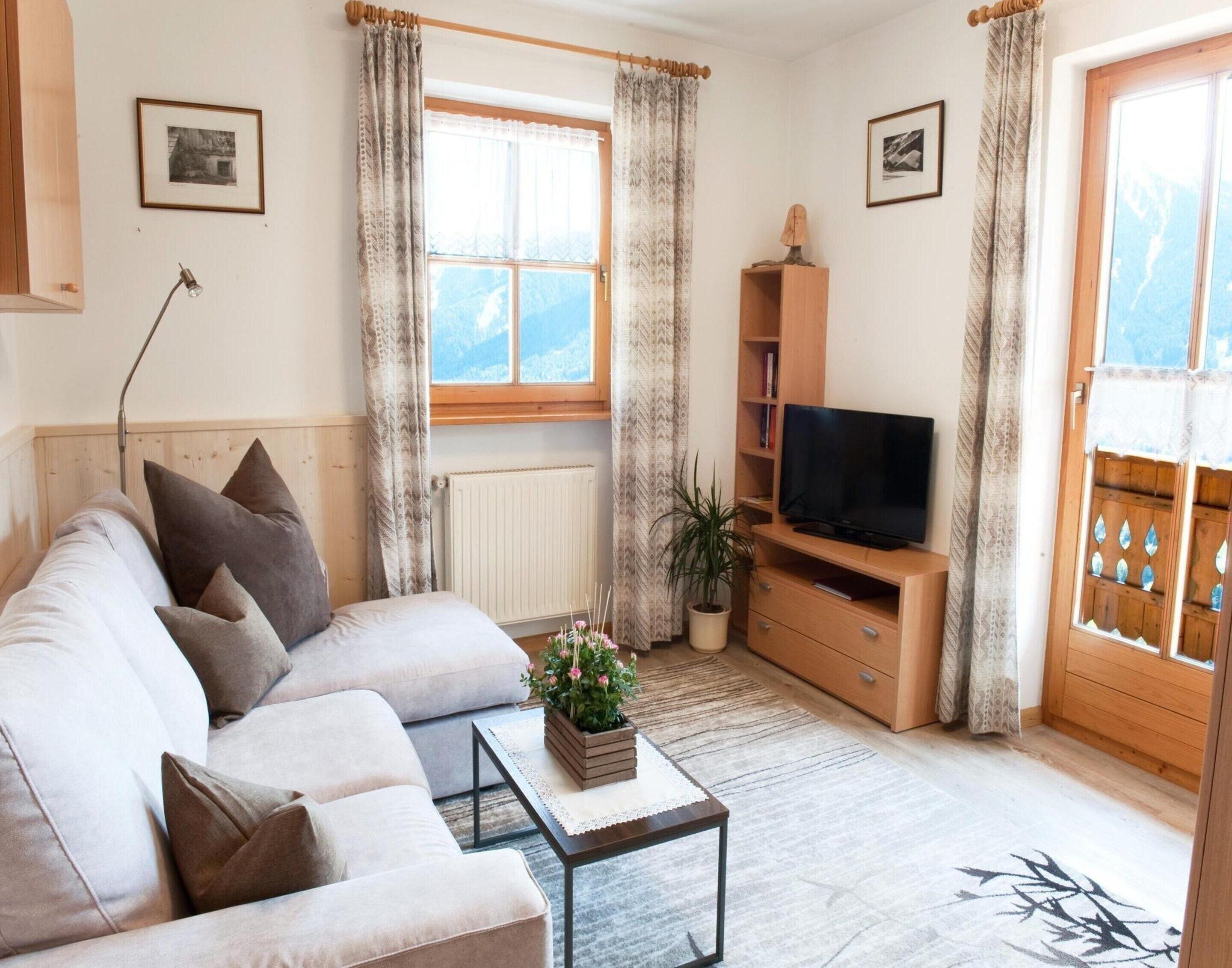 Apartment | Living room