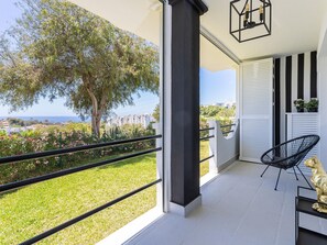 Apartment | View from property - Faro's Modern Townhouse - Sea View in Marbella (Marbella)