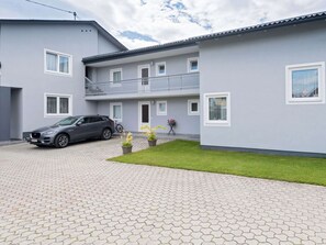 Apartment | Exterior