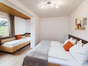 Apartamento | 2 quartos, individualmente mobiliados