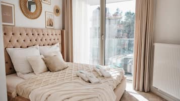 Apartment | 1 bedroom, individually furnished, iron/ironing board