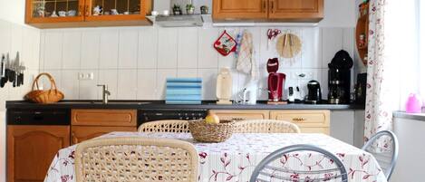 Apartment | Private kitchen | Electric kettle, toaster, highchair