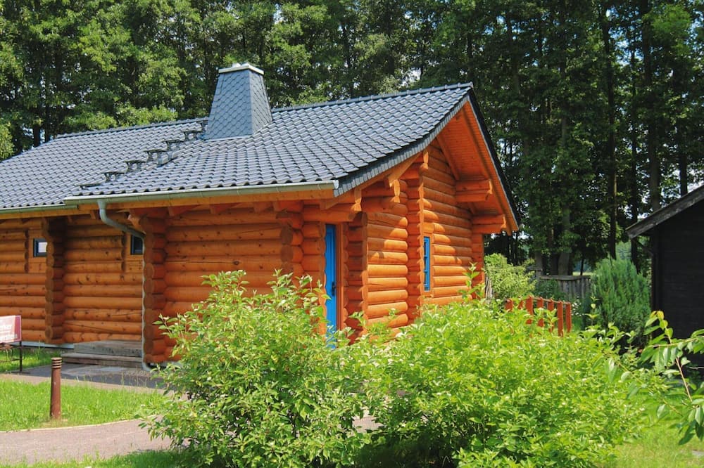 Log Cabin by Fahrsee With Lake Sauna - Zaarsee