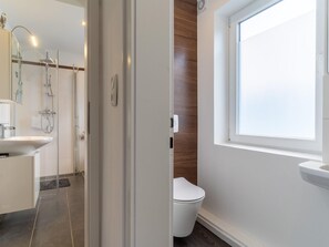 Bathroom - Comfortable Holiday Apartment in St. Peter Ording (St. Peter-Ording)